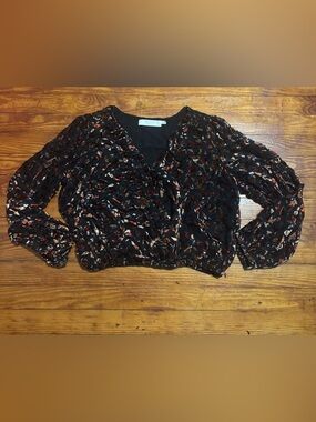 ASTR Black Floral Burnout Velvet Cropped Blouse